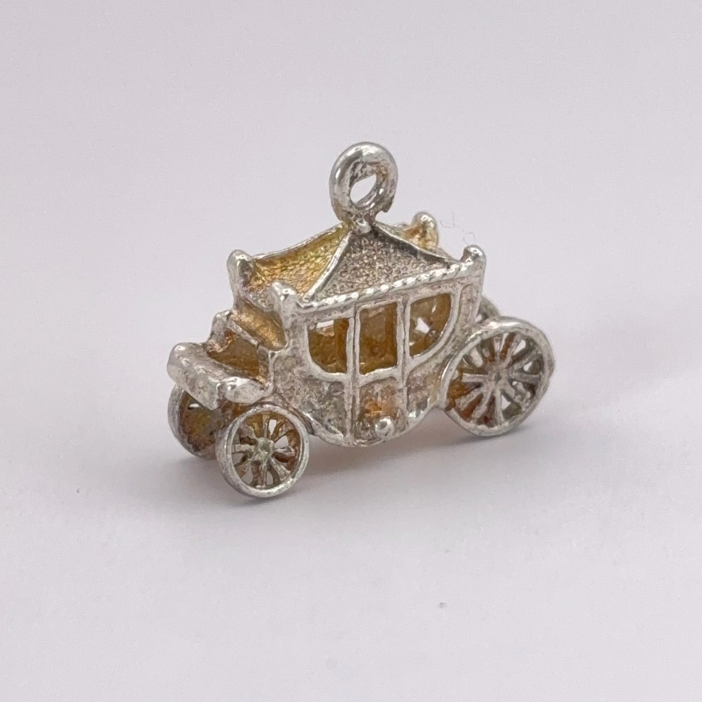 Delicate Carriage