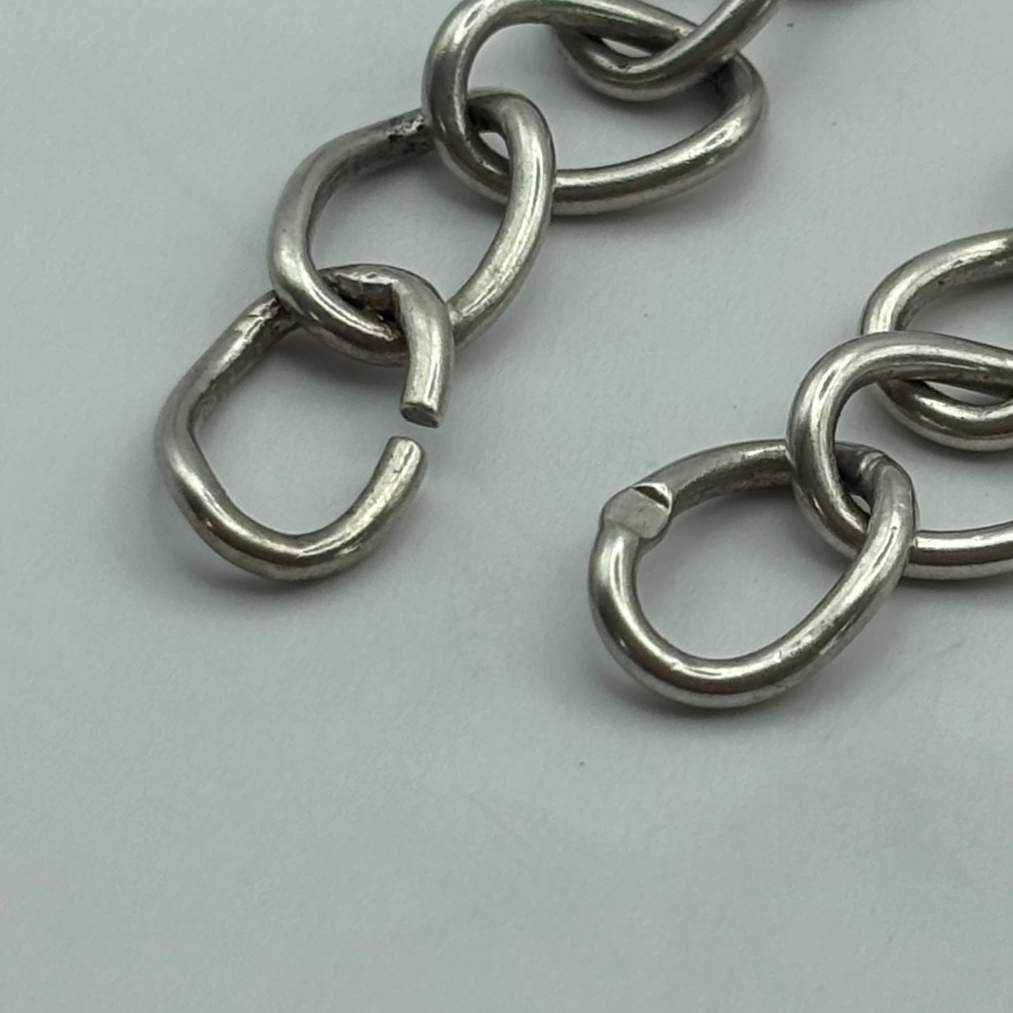 Classic Loop Bracelet