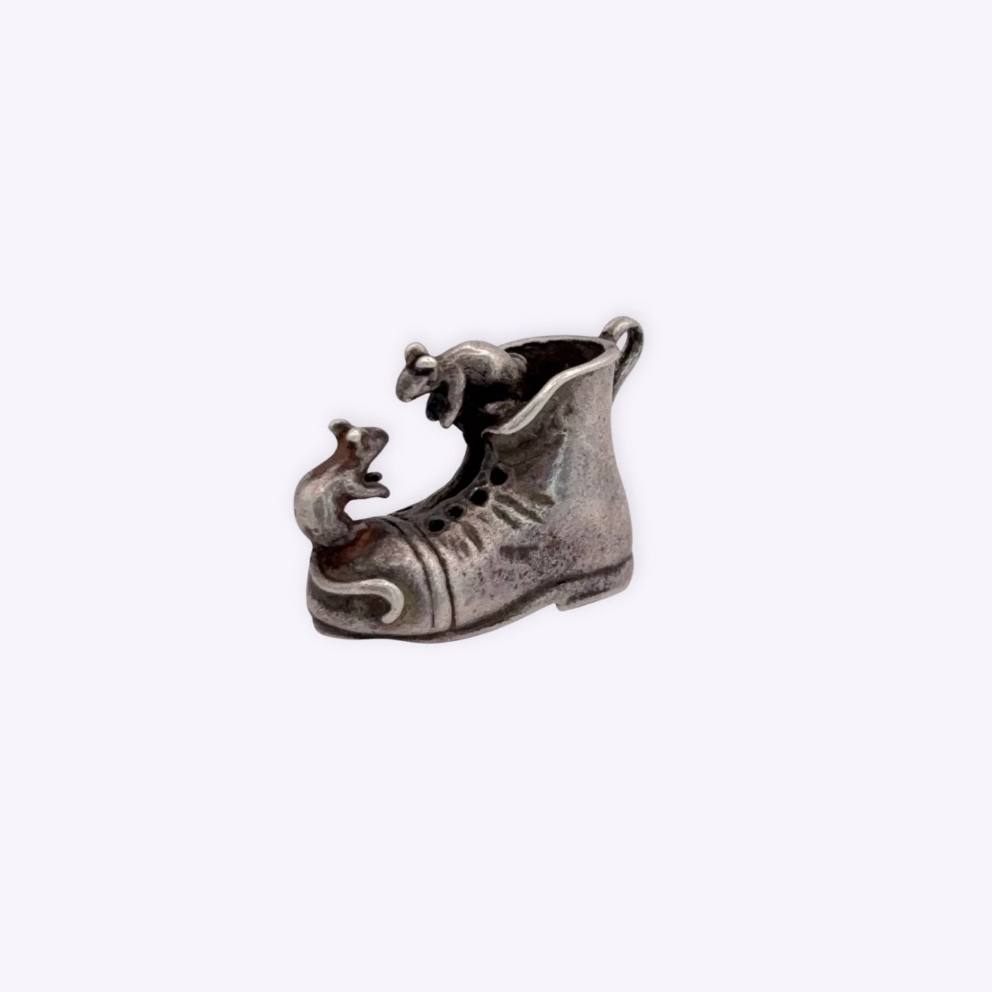 Boot with Mice (NUVO)