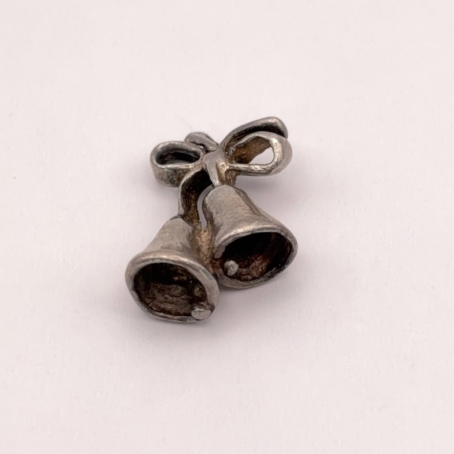 Bow with Bells