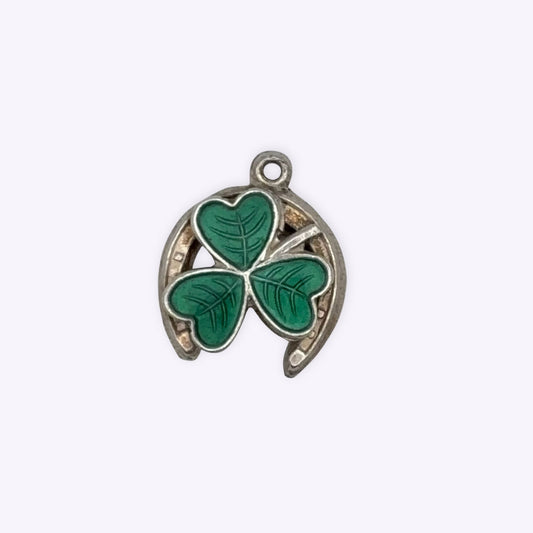 Clover and Horseshoe