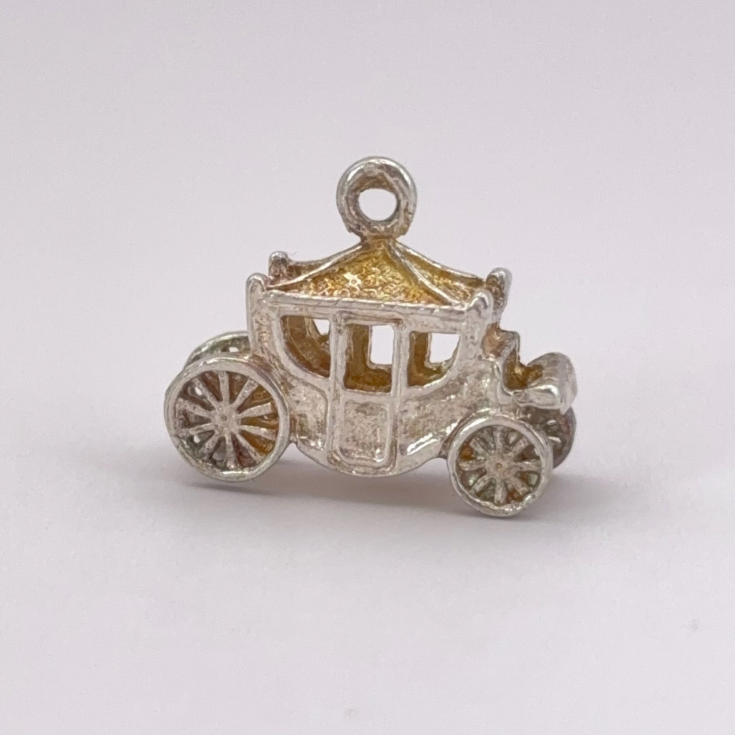 Delicate Carriage