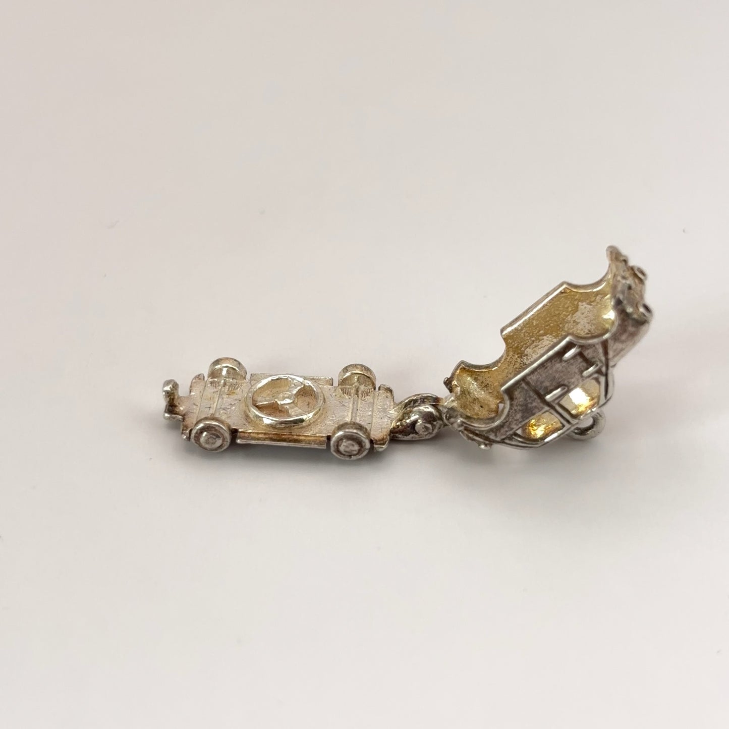 Articulated Car