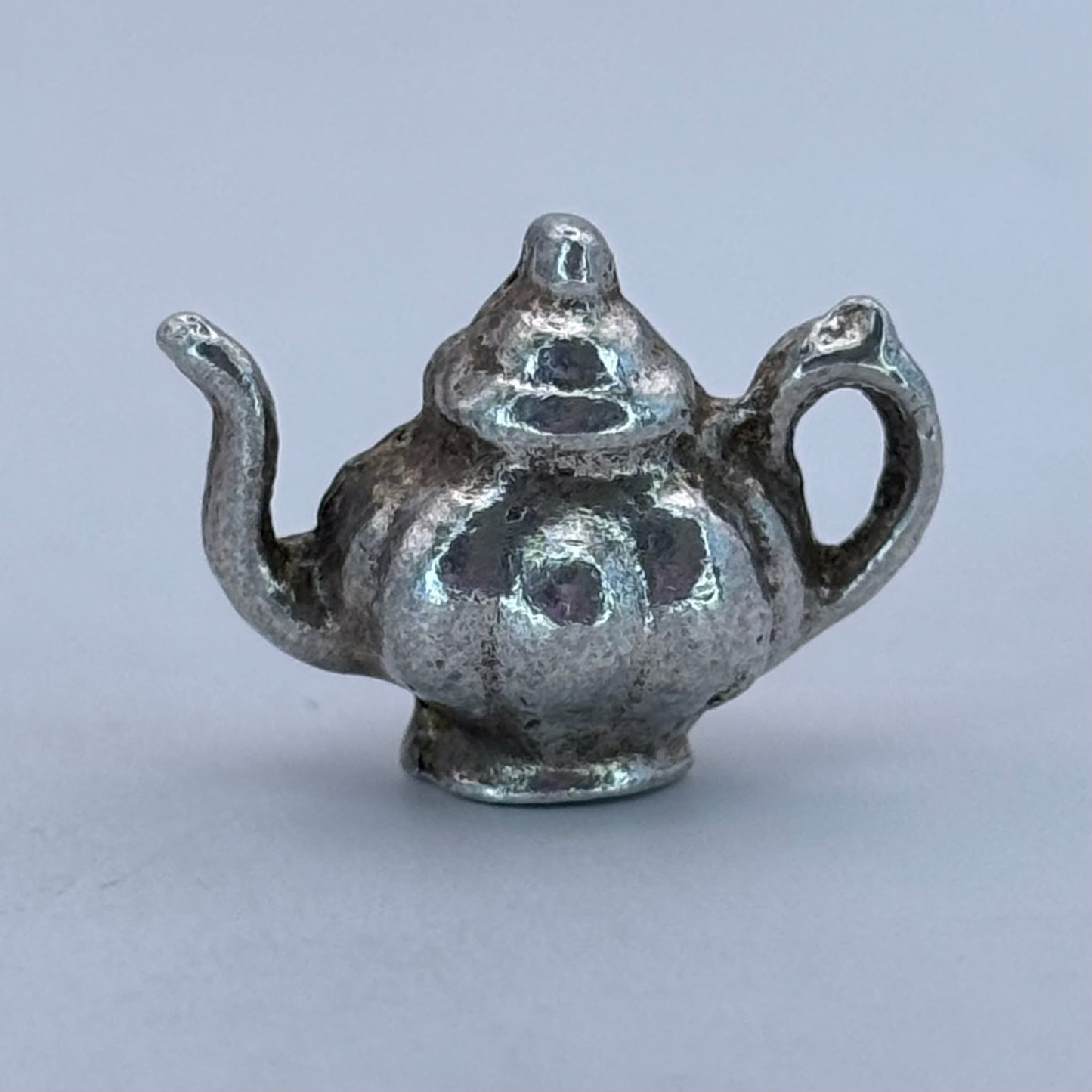 Round Teapot