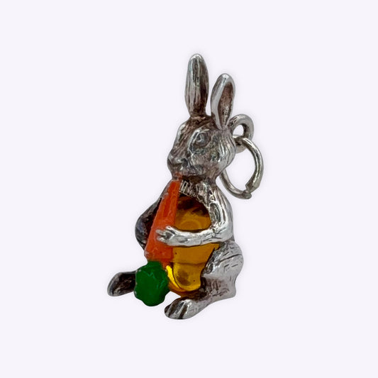 Bunny with Carrot