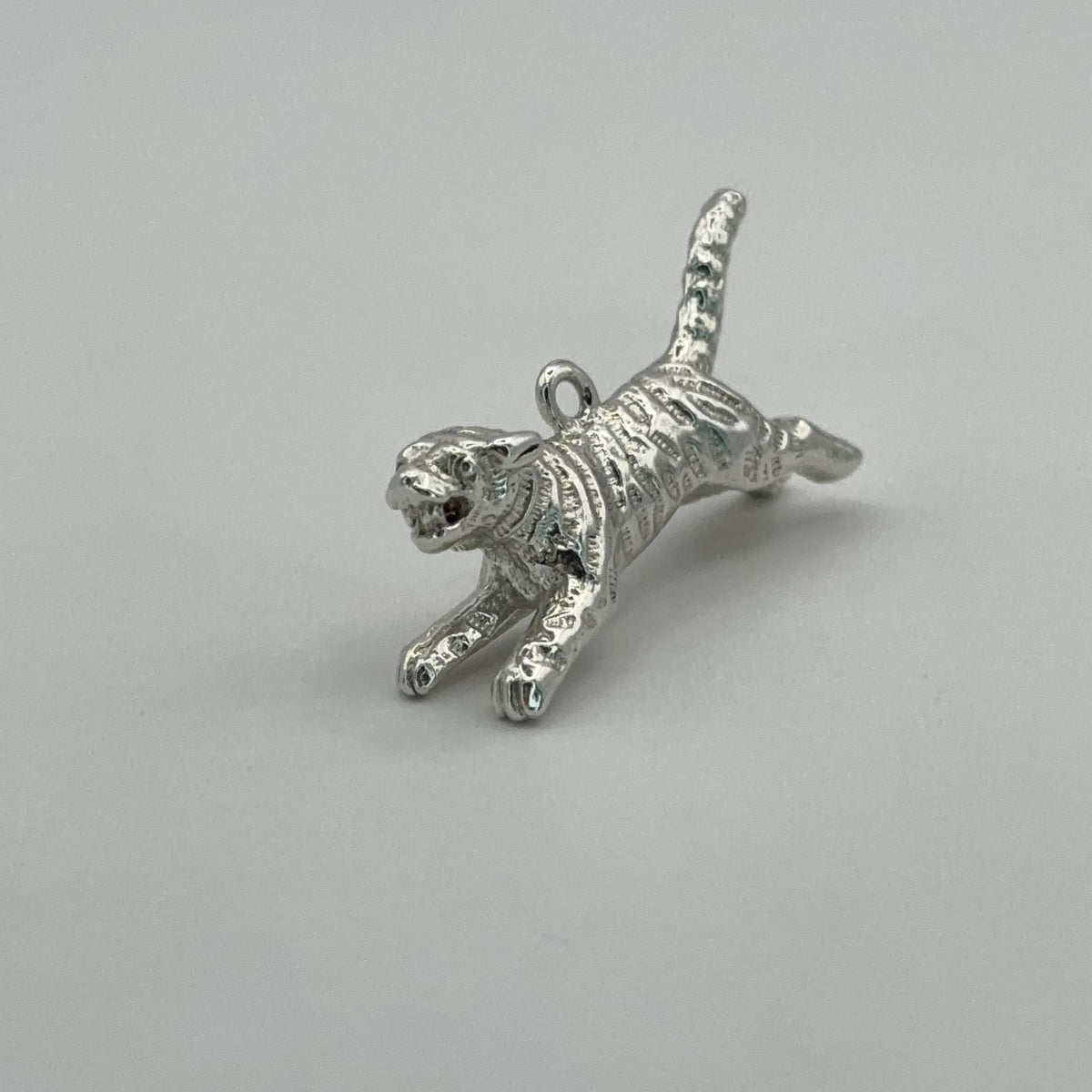Leaping Tiger