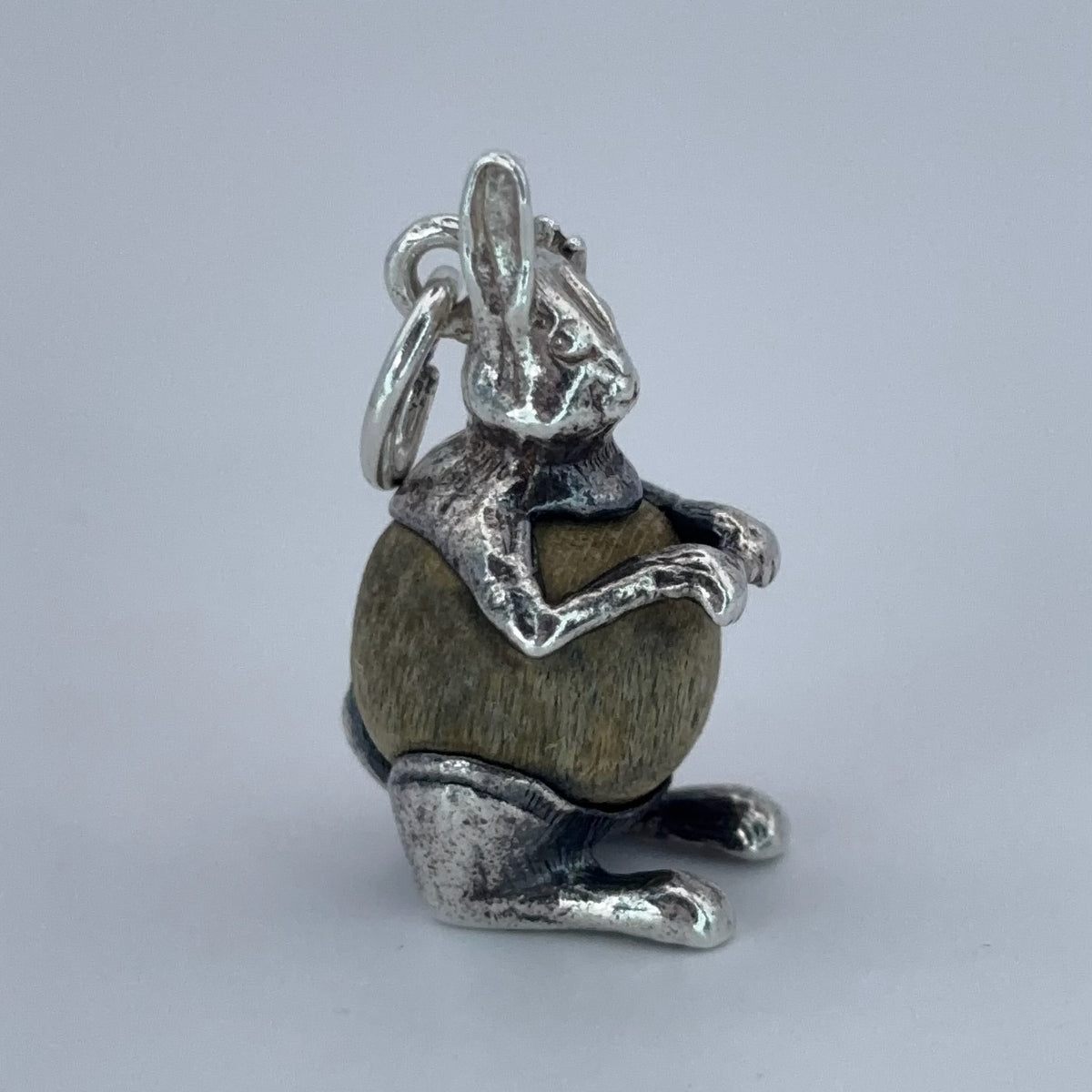 Touch Wud Rabbit