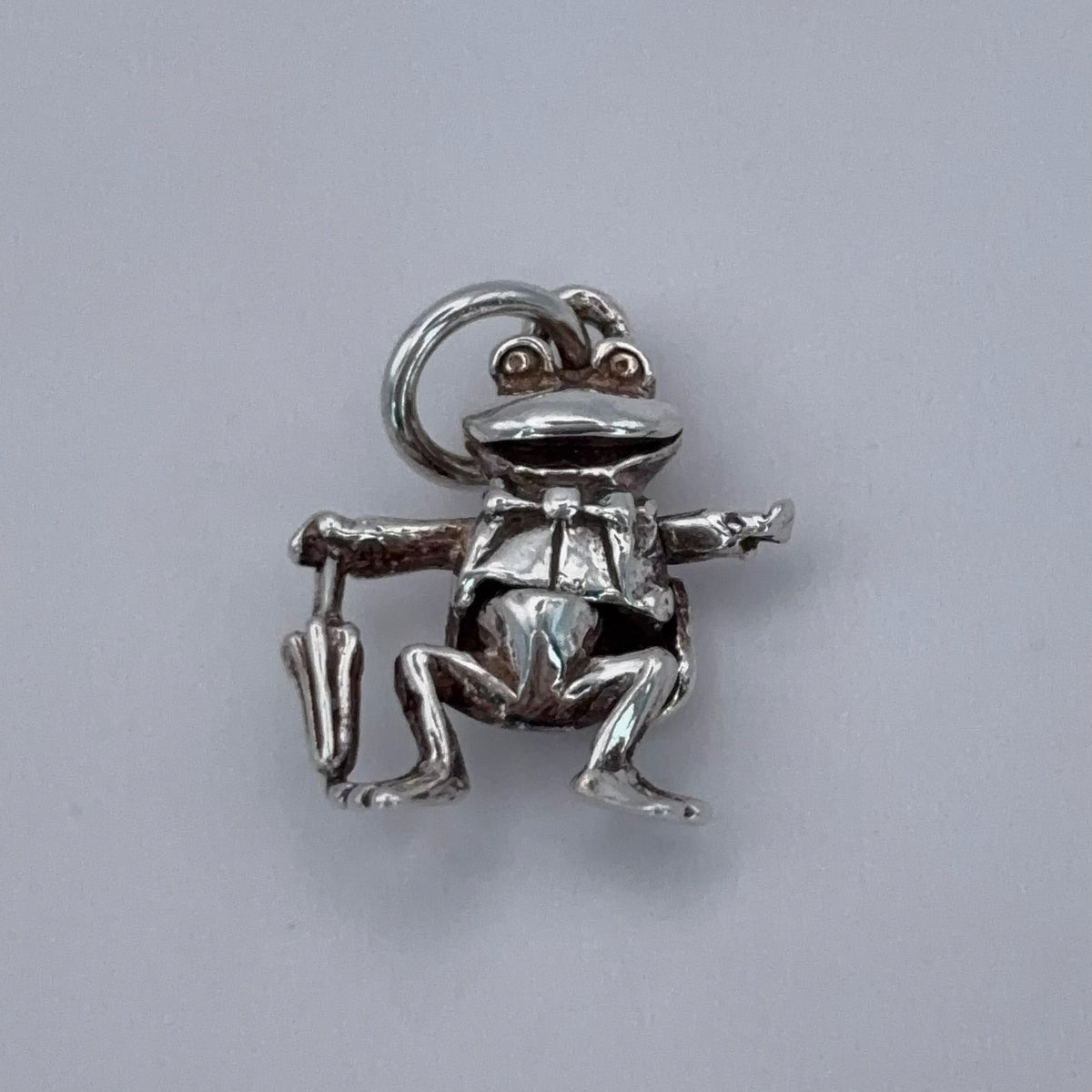 Jaunty Moving Frog