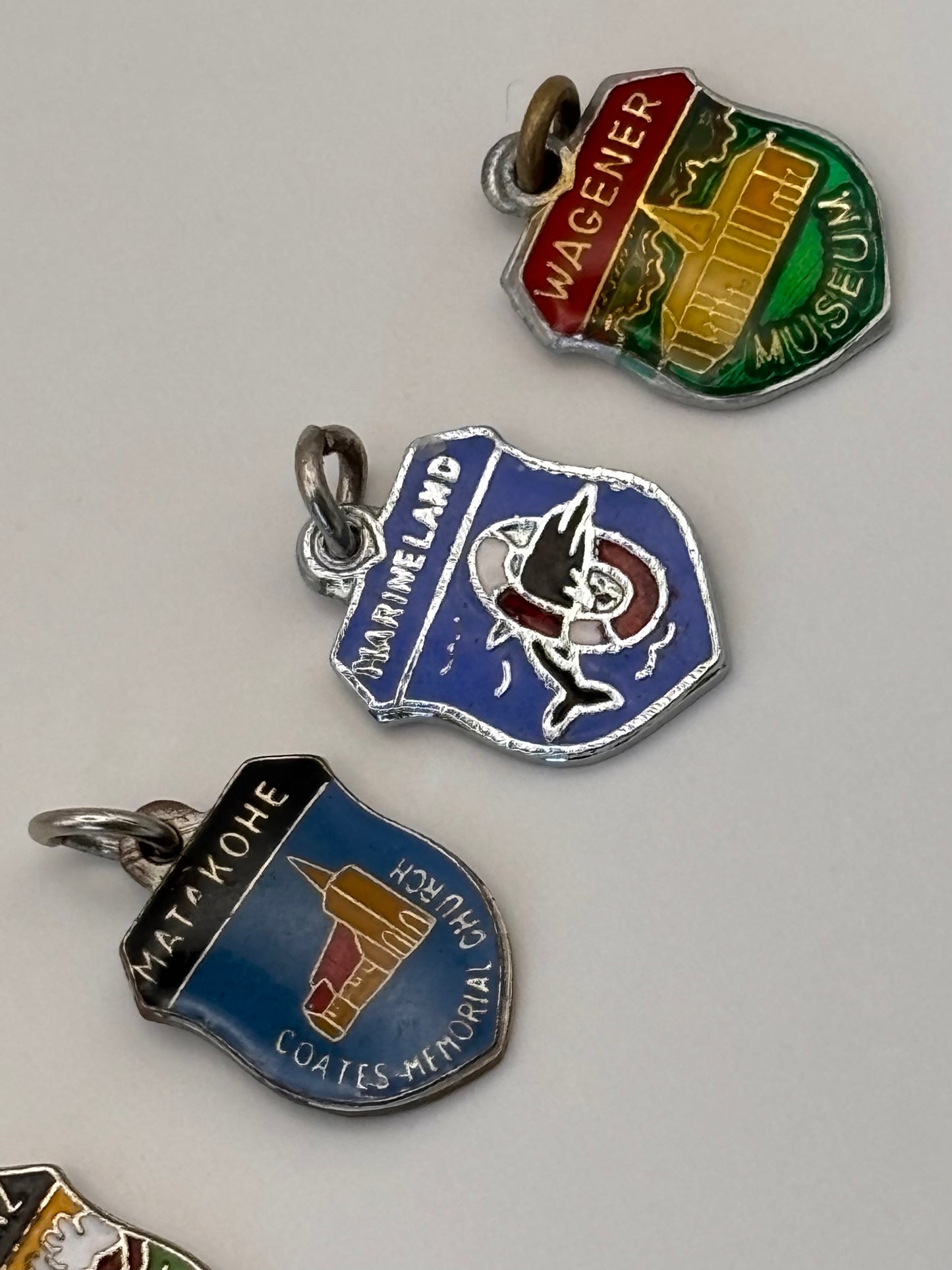 New Zealand 70s Tourism Shields