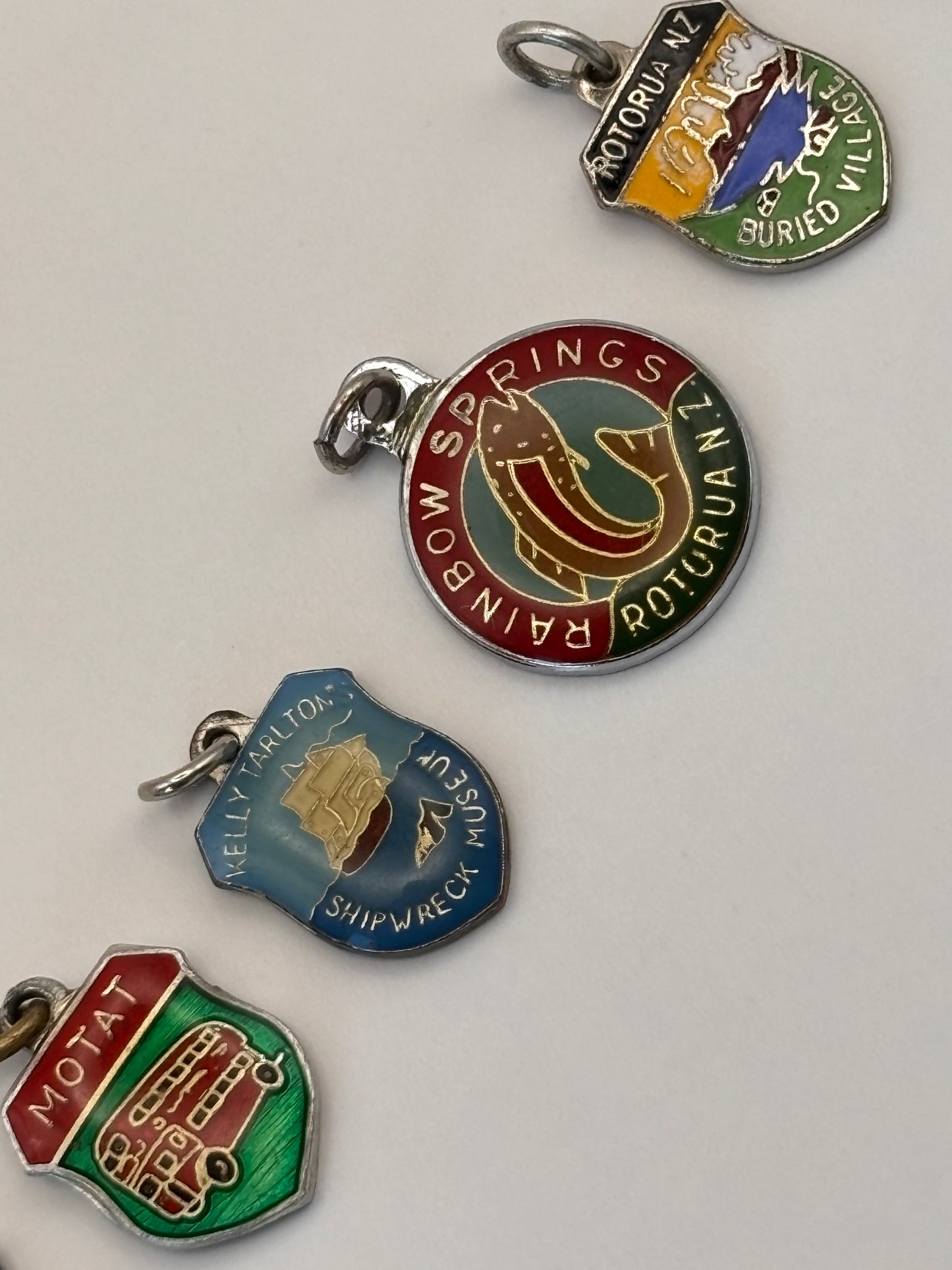 New Zealand 70s Tourism Shields