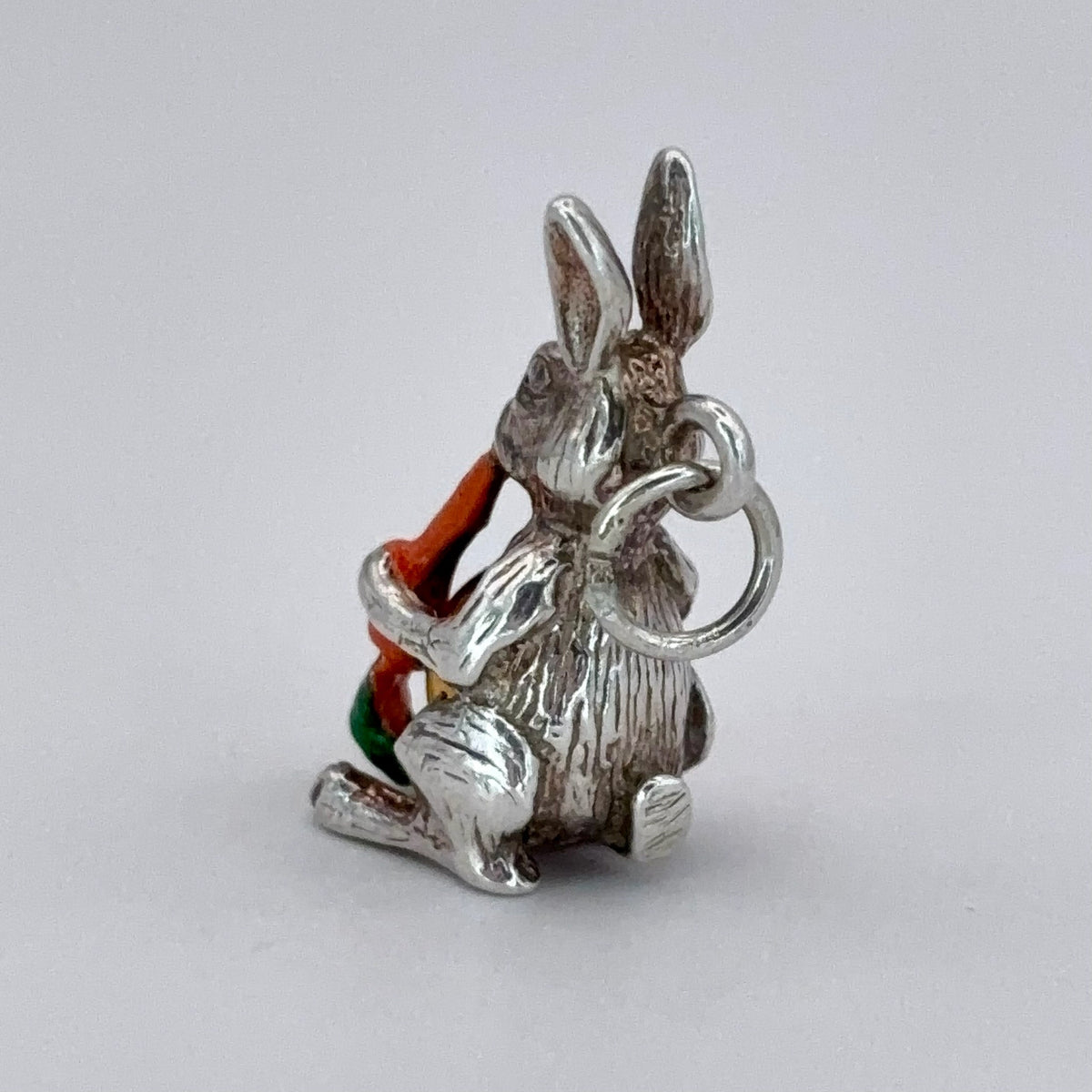 Bunny with Carrot