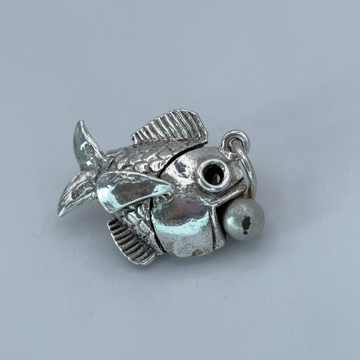 Fish with Faux Pearl