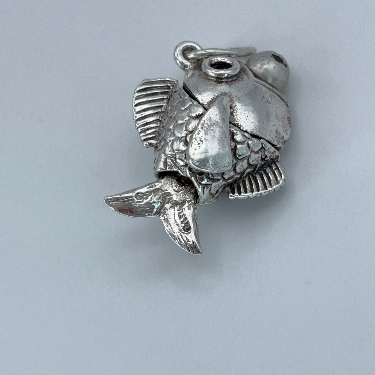 Fish with Faux Pearl