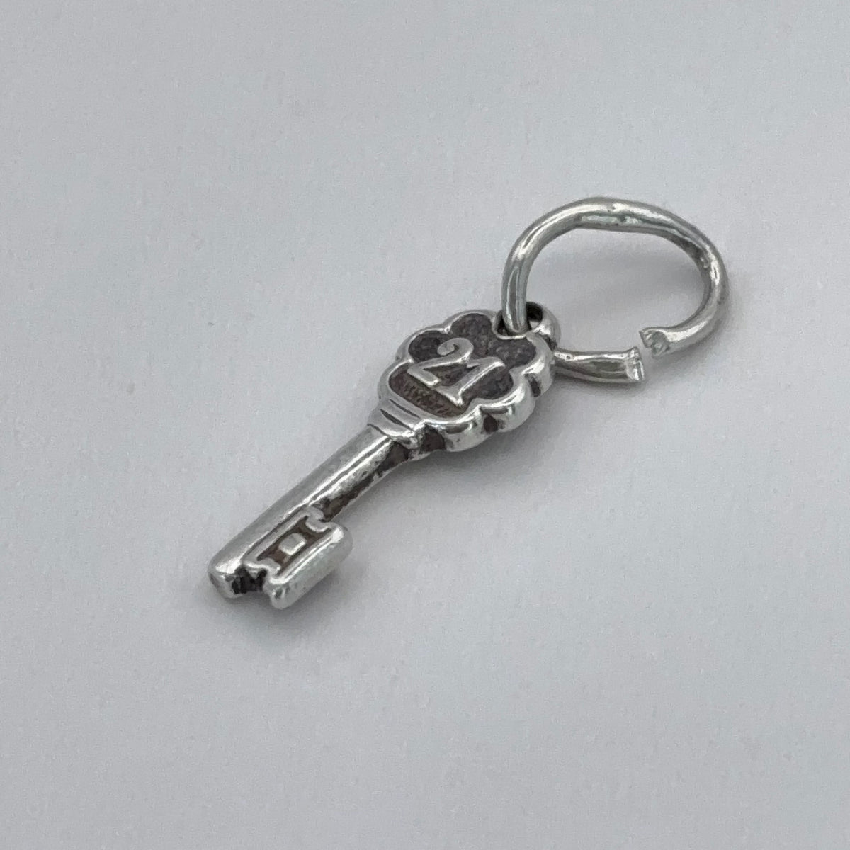 Tiny 21 Key